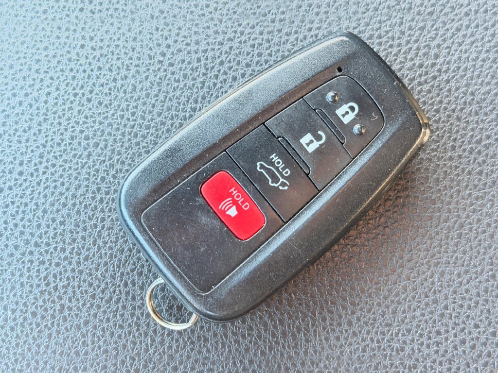 Used 2023 Toyota RAV4 SE w/ Convenience Package AWD/4WD image 31