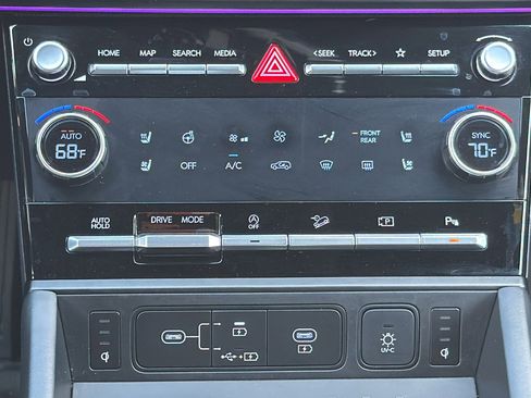 Used 2025 Hyundai Santa Fe Calligraphy image 27