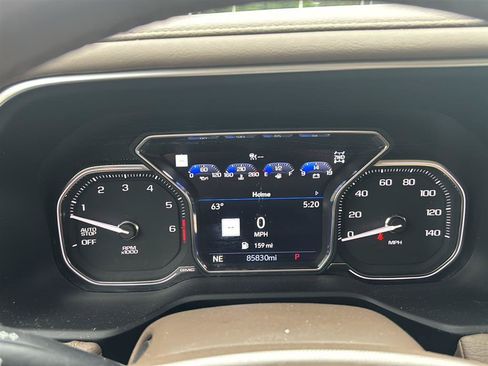 Used 2021 GMC Yukon XL Denali w/ Denali Premium Package AWD/4WD image 6