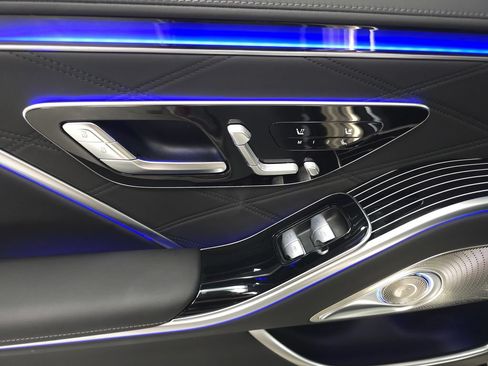 Used 2024 Mercedes-Benz Maybach S 580 4MATIC image 29