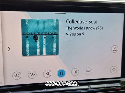 Certified 2026 Volkswagen Atlas SE image 22