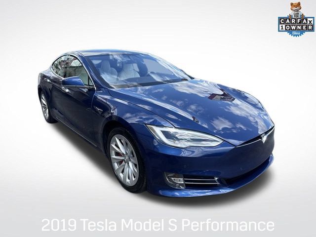 Used 2019 Tesla Model S Performance AWD/4WD image 1