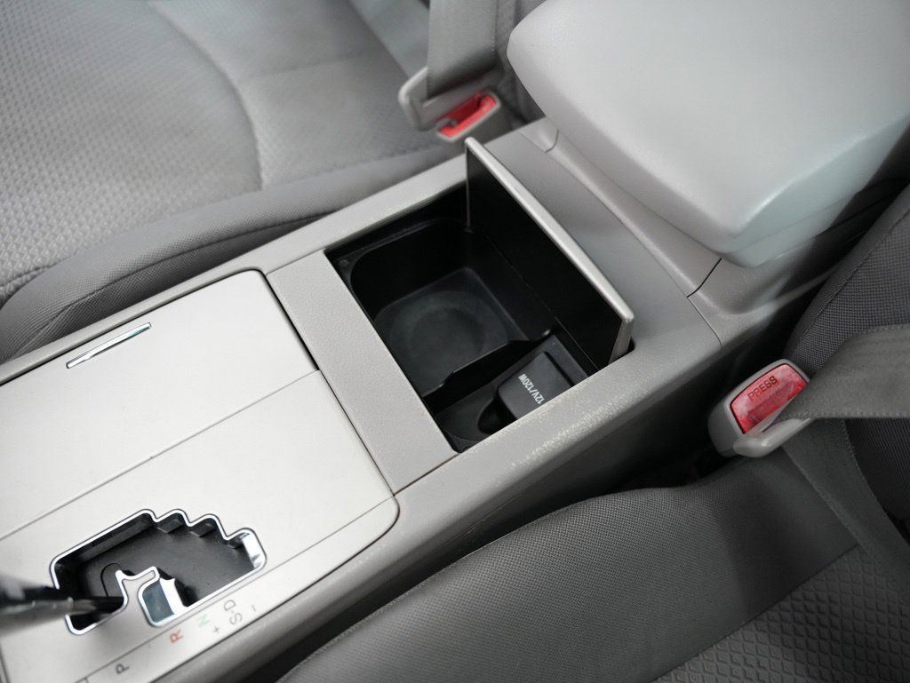 Used 2011 Toyota Camry SE w/ SE Extra-Value Pkg #1 FWD image 30