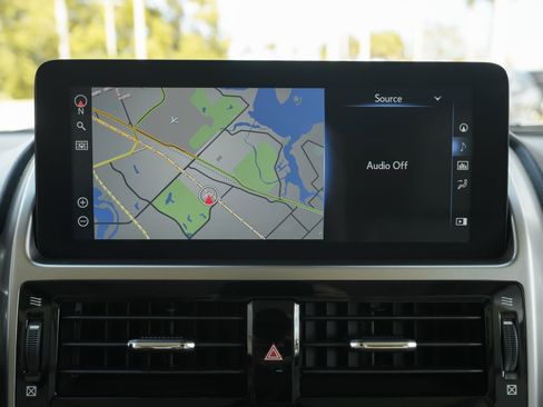 Used 2023 Lexus GX 460 Premium image 12