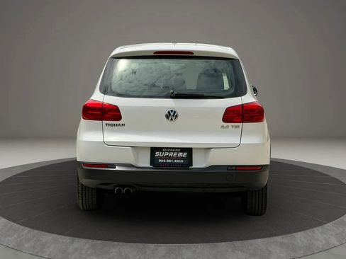 Used 2014 Volkswagen Tiguan S image 4