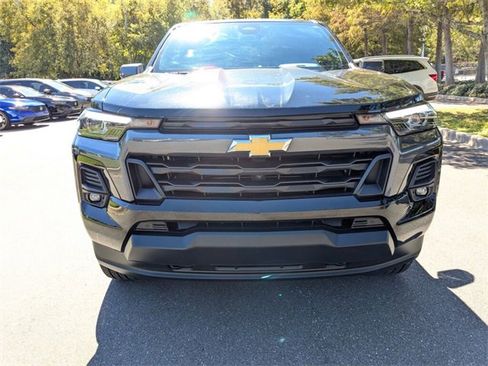 Used 2024 Chevrolet Colorado LT w/ LT Convenience Package III image 3