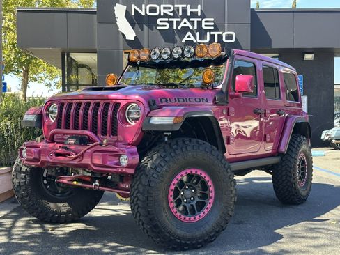 Used 2022 Jeep Wrangler Unlimited Rubicon w/ Xtreme Recon 35" Tire Package AWD/4WD image 2