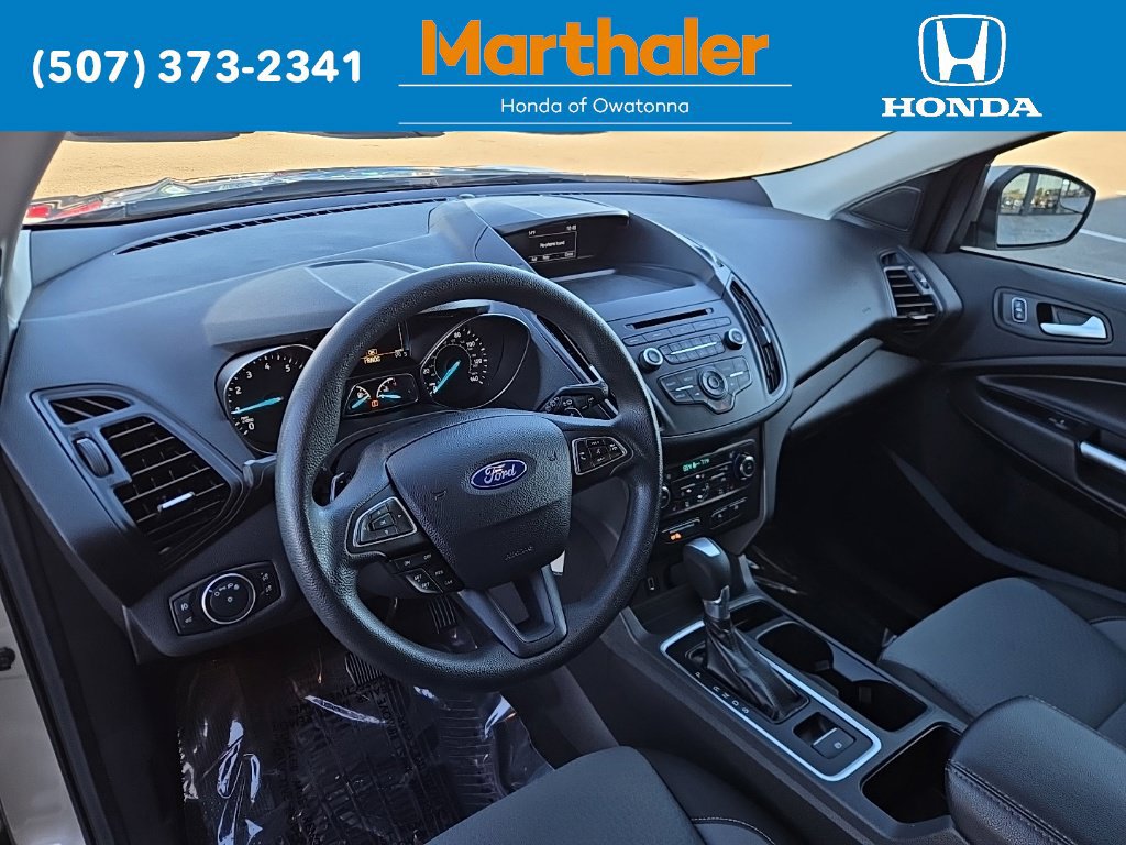 Used 2017 Ford Escape SE w/ SE Cold Weather Package AWD/4WD image 11