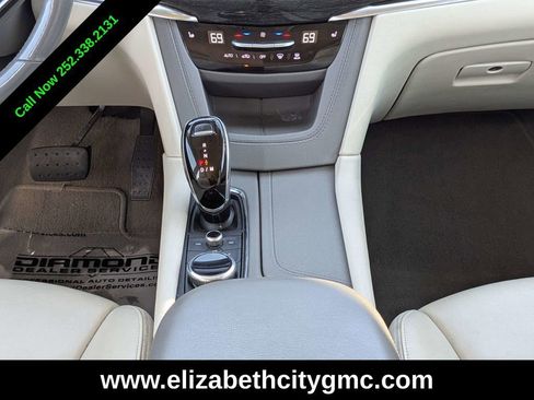 Used 2022 Cadillac XT6 Premium Luxury image 22