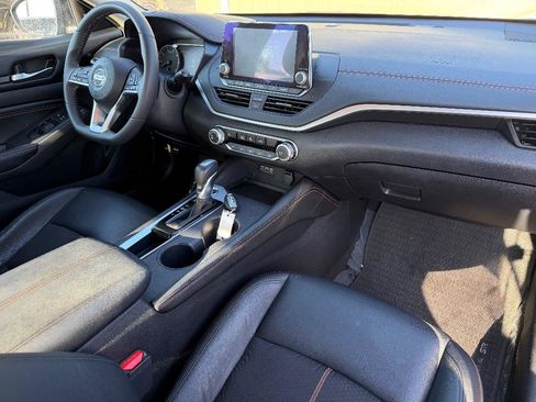 Used 2022 Nissan Altima 2.5 SR image 17