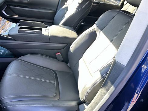 Certified 2025 INFINITI QX80 Sensory image 16