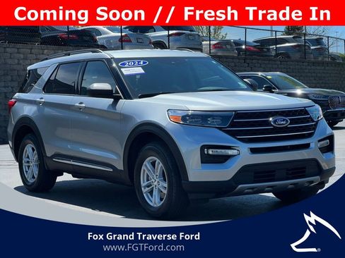 Certified 2024 Ford Explorer XLT w/ Equipment Group 202A AWD/4WD image 38