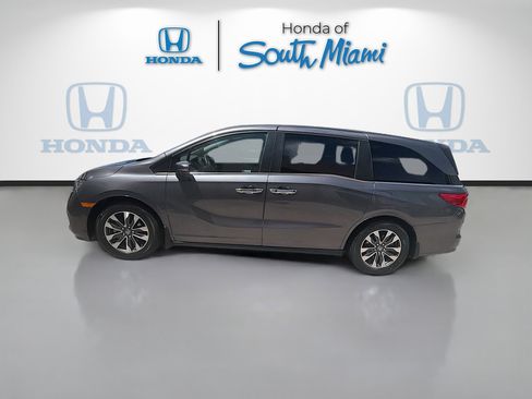 Certified 2024 Honda Odyssey EX-L image 4