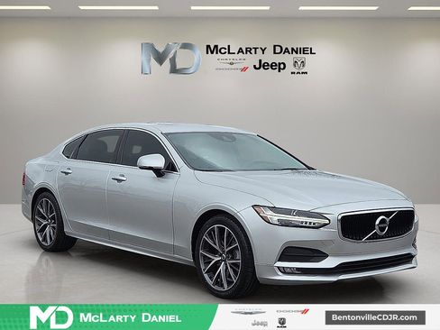 Used 2019 Volvo S90 T6 Momentum w/ Protection Package Premier image 1