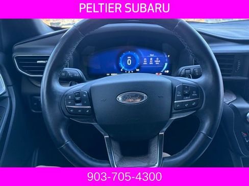 Used 2020 Ford Explorer Platinum w/ Premium Technology Package image 10