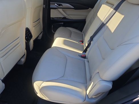 Used 2019 MAZDA CX-9 Touring w/ Touring Premium Package image 30