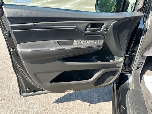 Used 2024 Honda Odyssey Sport image 14