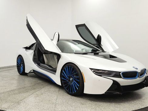 Used 2015 BMW i8 AWD/4WD image 7