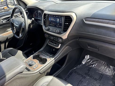 Used 2023 GMC Acadia Denali FWD image 27