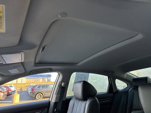 Used 2021 Honda Accord Touring image 7