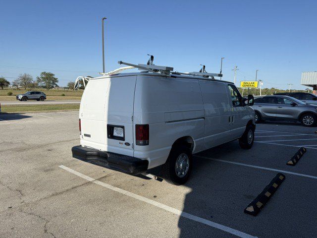Used 2010 Ford E-250 and Econoline 250 RWD image 2