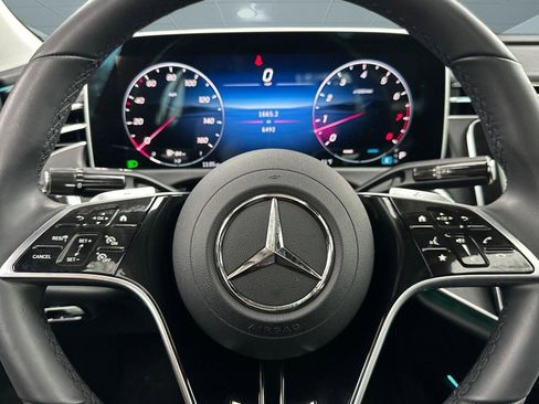 New 2025 Mercedes-Benz E 350 4MATIC Sedan image 17
