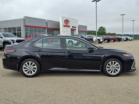 Used 2024 Toyota Camry LE w/ Convenience Package FWD image 7