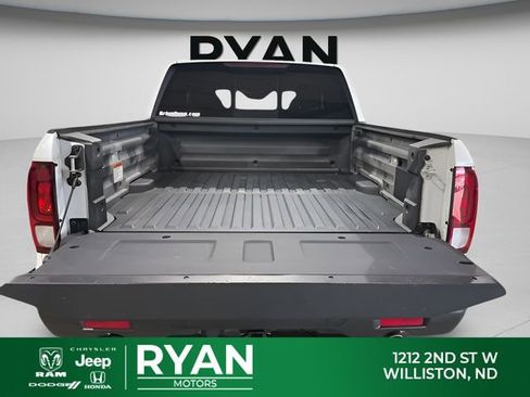 Used 2023 Honda Ridgeline RTL-E image 12