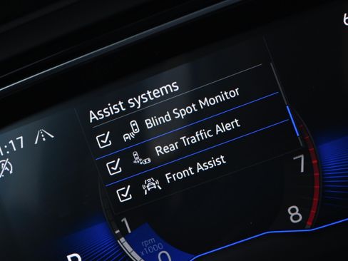 Used 2023 Volkswagen Jetta SE w/ Panoramic Sunroof Package image 33