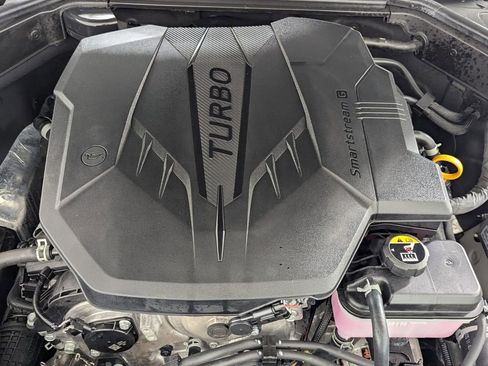 Used 2026 Genesis G70 2.5T RWD image 12