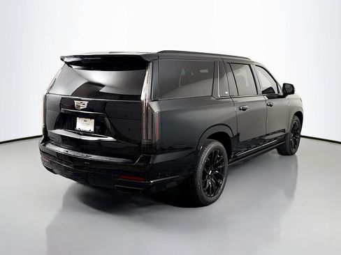 Used 2025 Cadillac Escalade ESV Premium Luxury w/ Touring Package AWD/4WD image 7