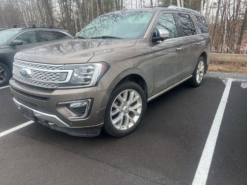Certified 2018 Ford Expedition Platinum image 3