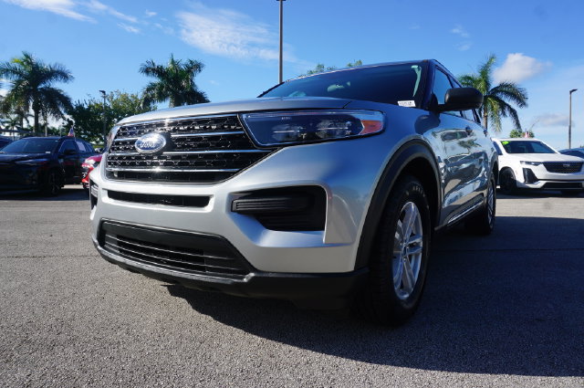 Certified 2024 Ford Explorer XLT RWD image 19