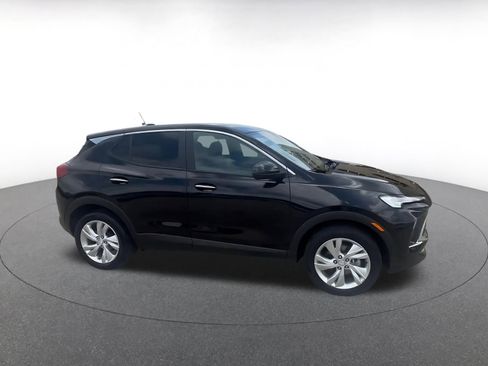 Used 2025 Buick Encore GX Preferred FWD image 2
