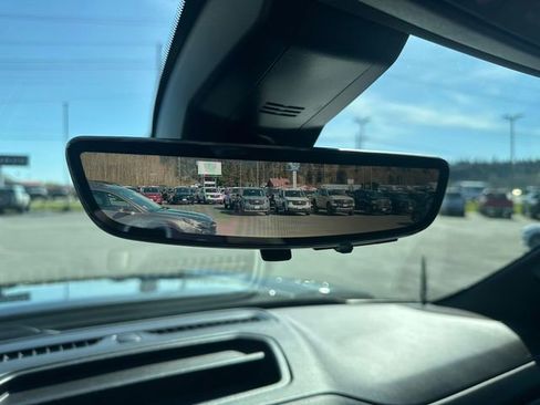 Used 2021 GMC Sierra 1500 AT4 w/ AT4 Premium Package image 17