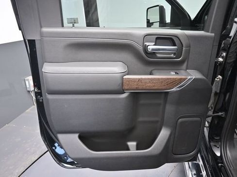Used 2022 GMC Sierra 2500 Denali AWD/4WD image 36