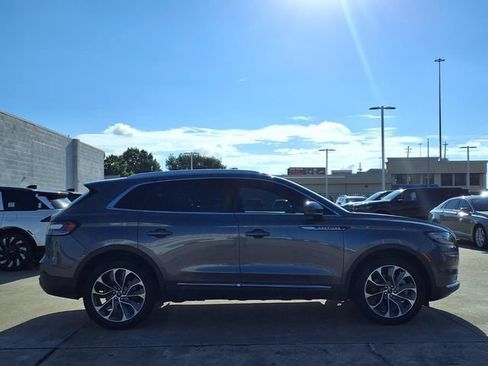 Certified 2023 Lincoln Nautilus Reserve w/ Luxury Package FWD image 21