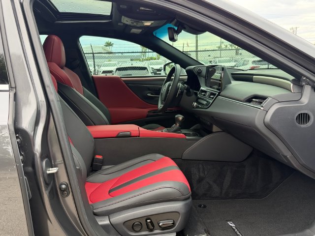 Used 2025 Lexus ES 350 F Sport w/ Accessory Package (Z1) FWD image 16