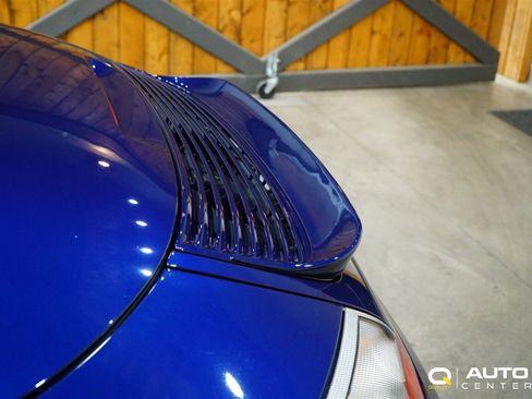 Used 2002 Porsche 911 Carrera 4 image 8