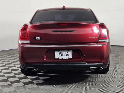 Used 2023 Chrysler 300 S RWD image 2