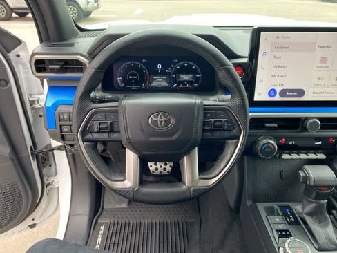 Certified 2025 Toyota Tacoma TRD Sport image 5