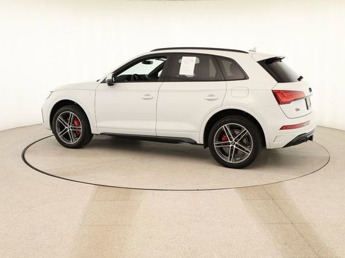 Certified 2025 Audi Q5 e Premium Plus w/ Premium Plus Package image 3