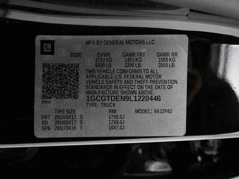 Used 2020 Chevrolet Colorado Z71 w/ Z71 Midnight Edition AWD/4WD image 46