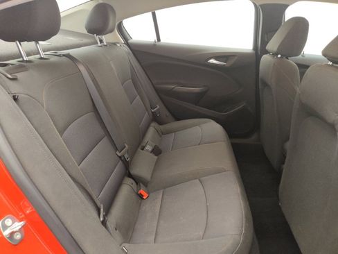 Used 2018 Chevrolet Cruze LS image 19