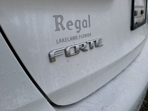 Used 2017 Kia Forte LX w/ LX Popular Package image 7