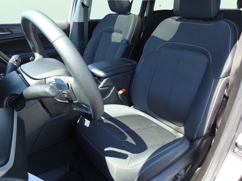 Used 2023 Jeep Grand Cherokee Laredo X AWD/4WD image 22
