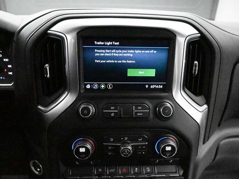 Used 2020 Chevrolet Silverado 1500 LT Trail Boss w/ Convenience Package AWD/4WD image 17