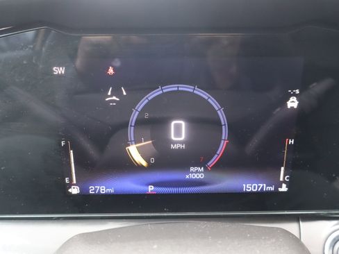 Certified 2024 Chevrolet Trax ACTIV w/ Sunroof Package image 25