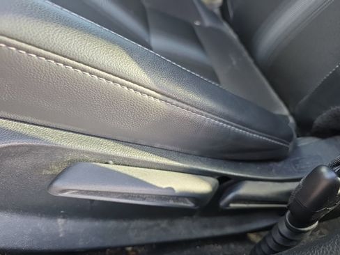 Used 2023 Honda Civic Sport image 11