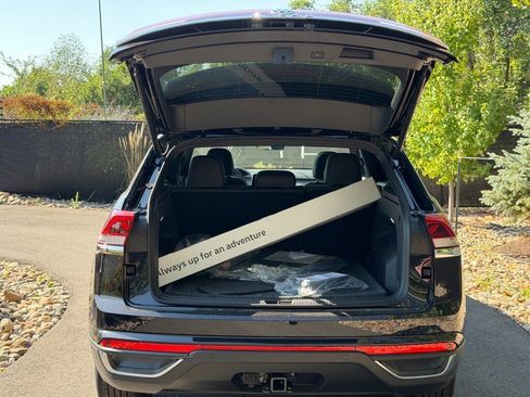 New 2026 Volkswagen Atlas Cross Sport SE AWD/4WD image 15